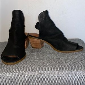 Lucky Brand Black Open-Toe Block Heel Booties
